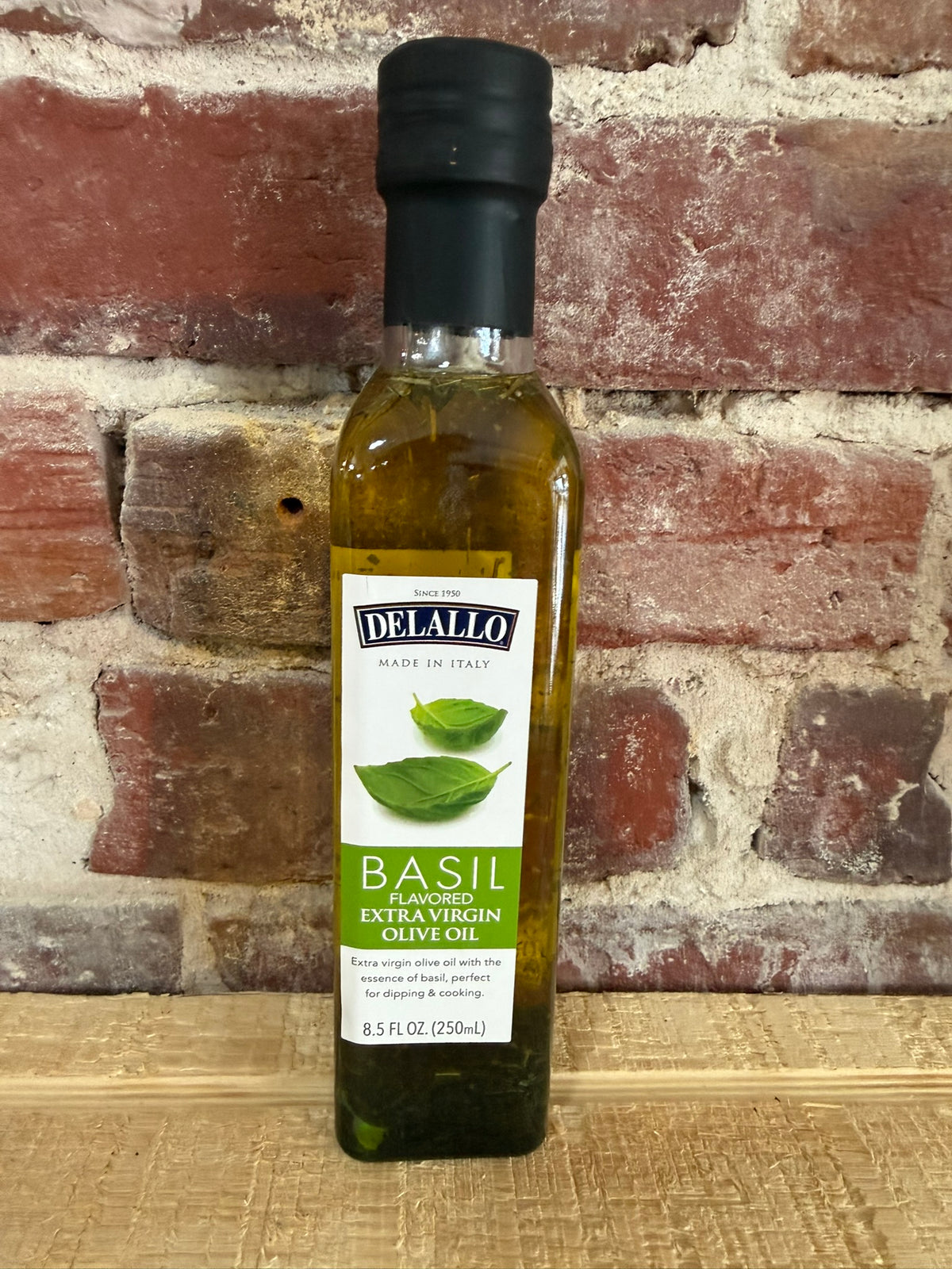 DeLallo Basil Dipping Oil (8.5 oz)