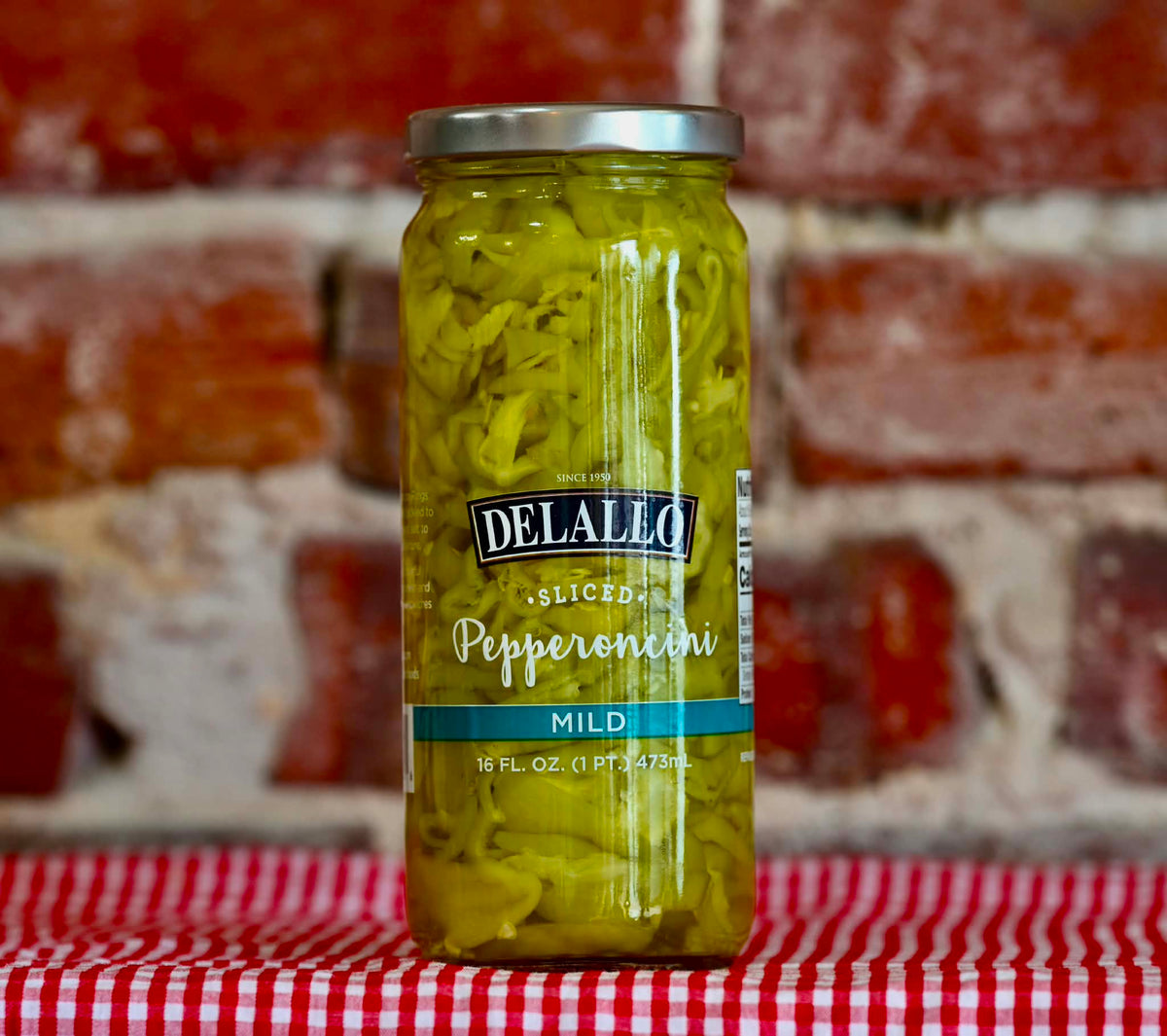 DeLallo Sliced Mild Pepperoncini Peppers