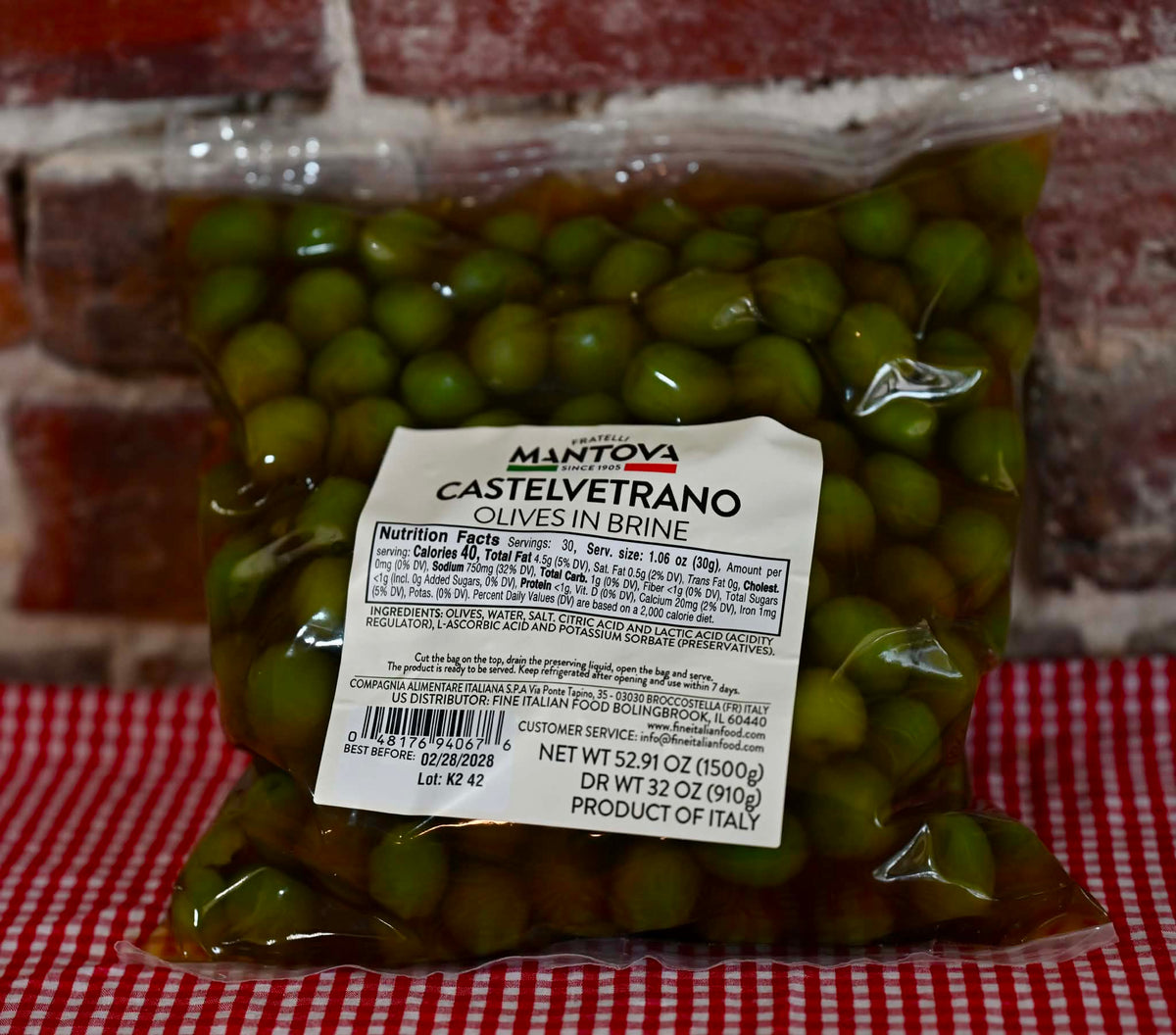Mantova Whole Castelvetrano Olives in Brine (3.3 lb)