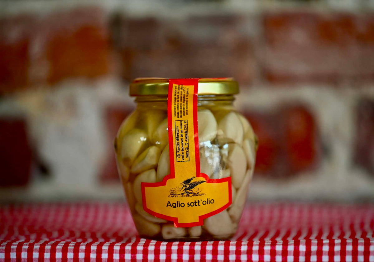 Garlic in Calabrian Olive Oil (314 ml)